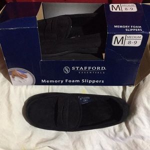 Stafford Memory Foam Slippers Black Medium 8-9